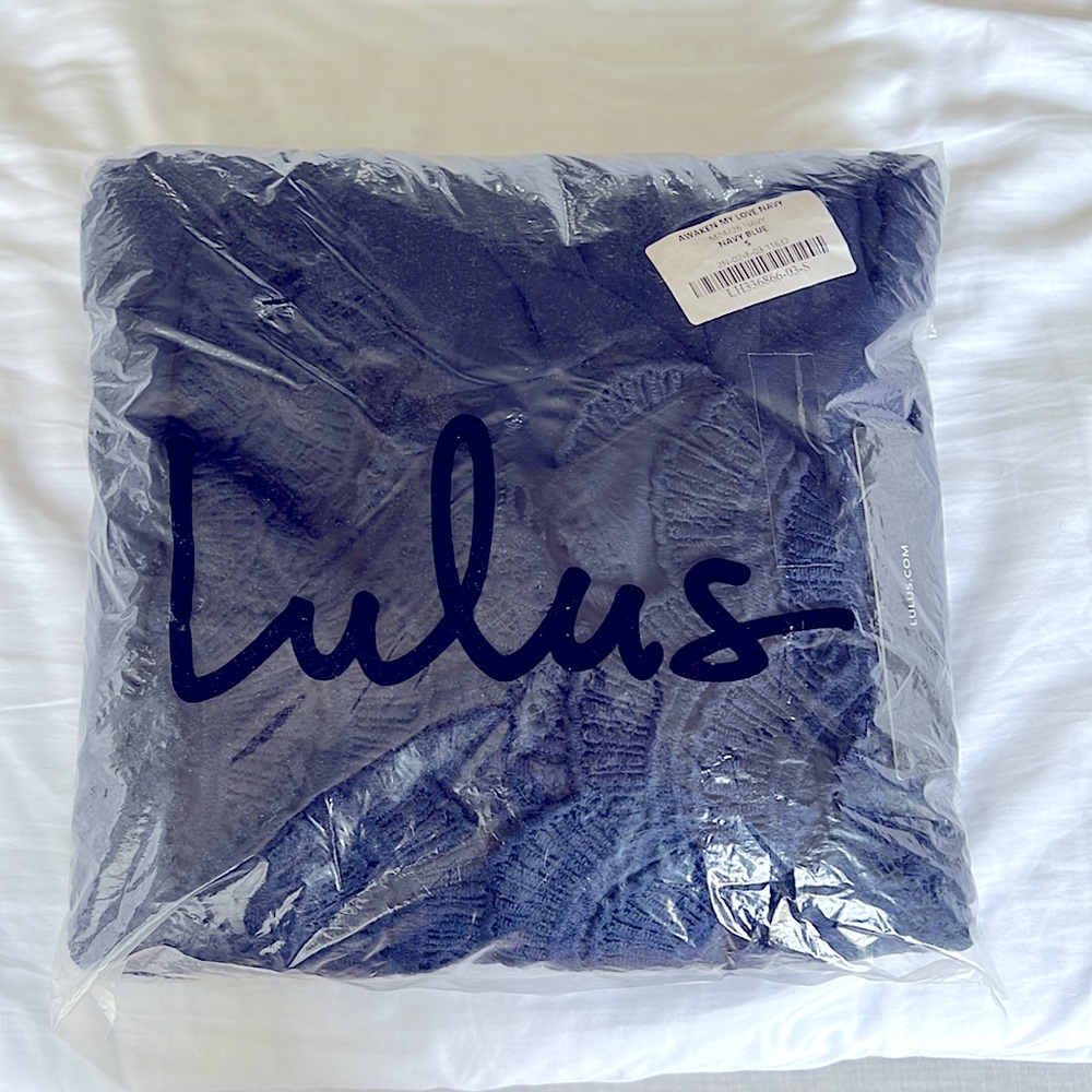 Lulus Awaken My Love Navy Blue Long Sleeve Lace Maxi Dress (Small) Brand New